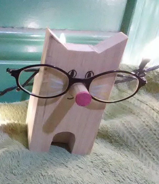 Wood Block Cat Glasses Holder